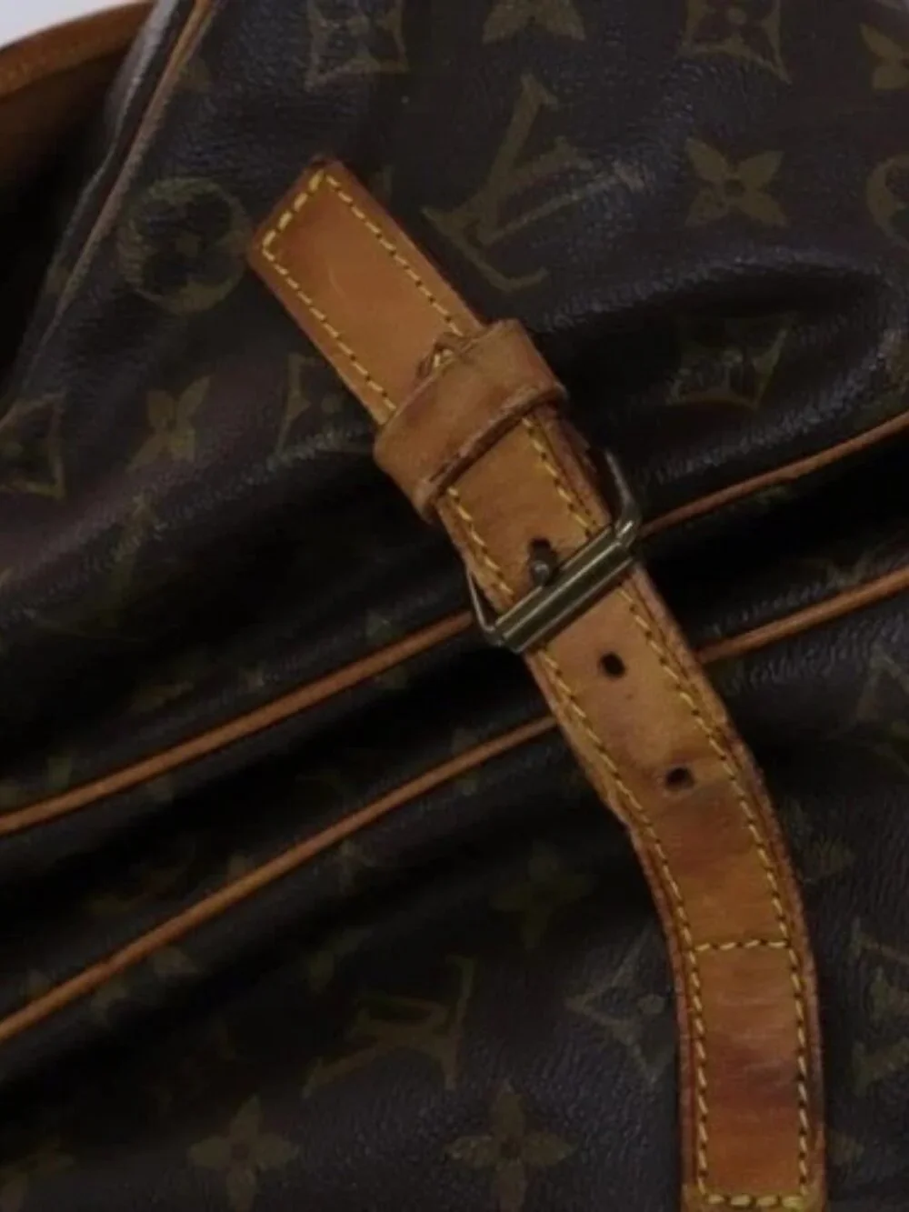 LOUIS VUITTON Monogram Saumur 35 Shoulder Bag M42254 LV Auth ep8253